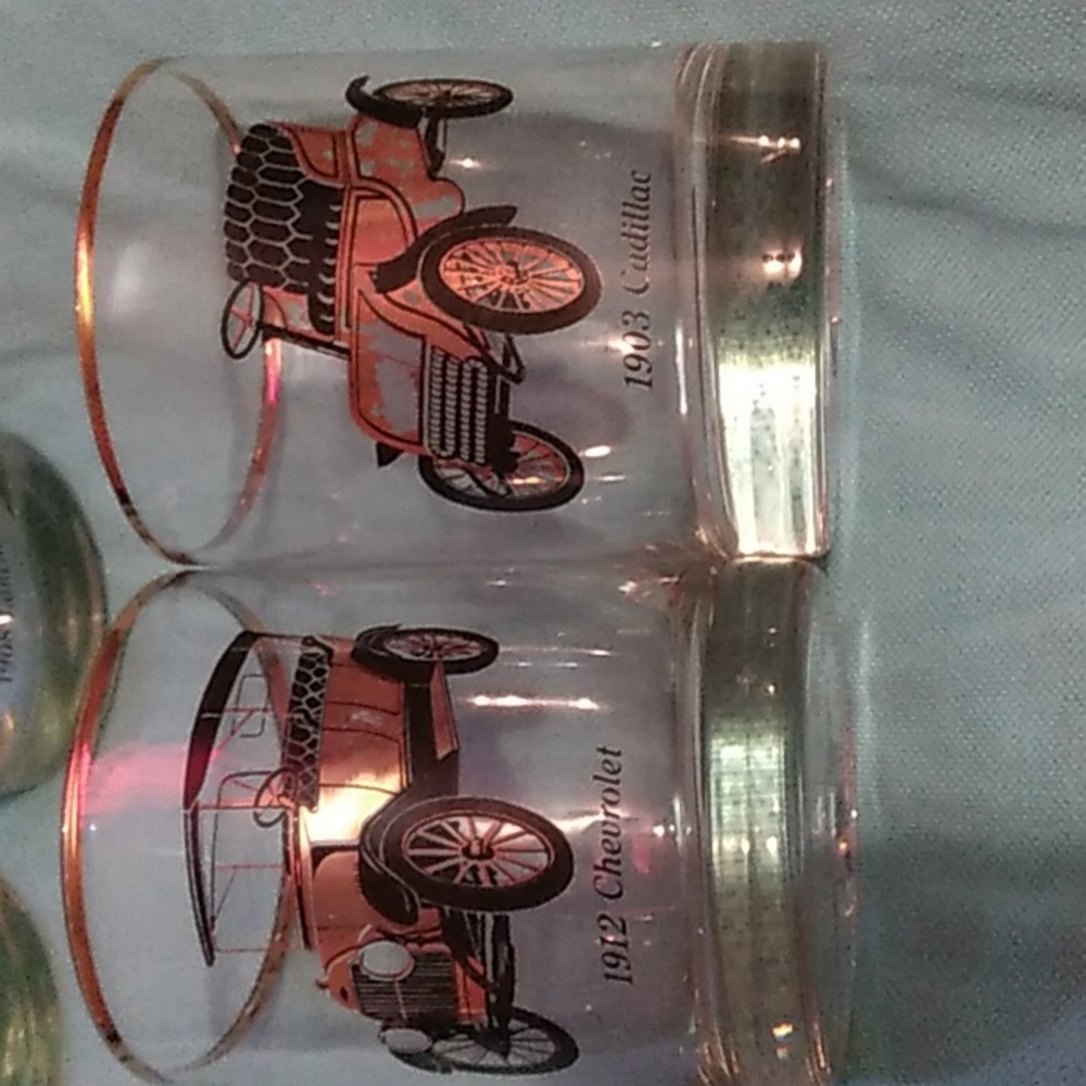 Vintage 4 large shot glasses - Picture 2 of 9